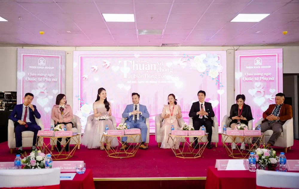 Talkshow Thuận vợ thuận chồng