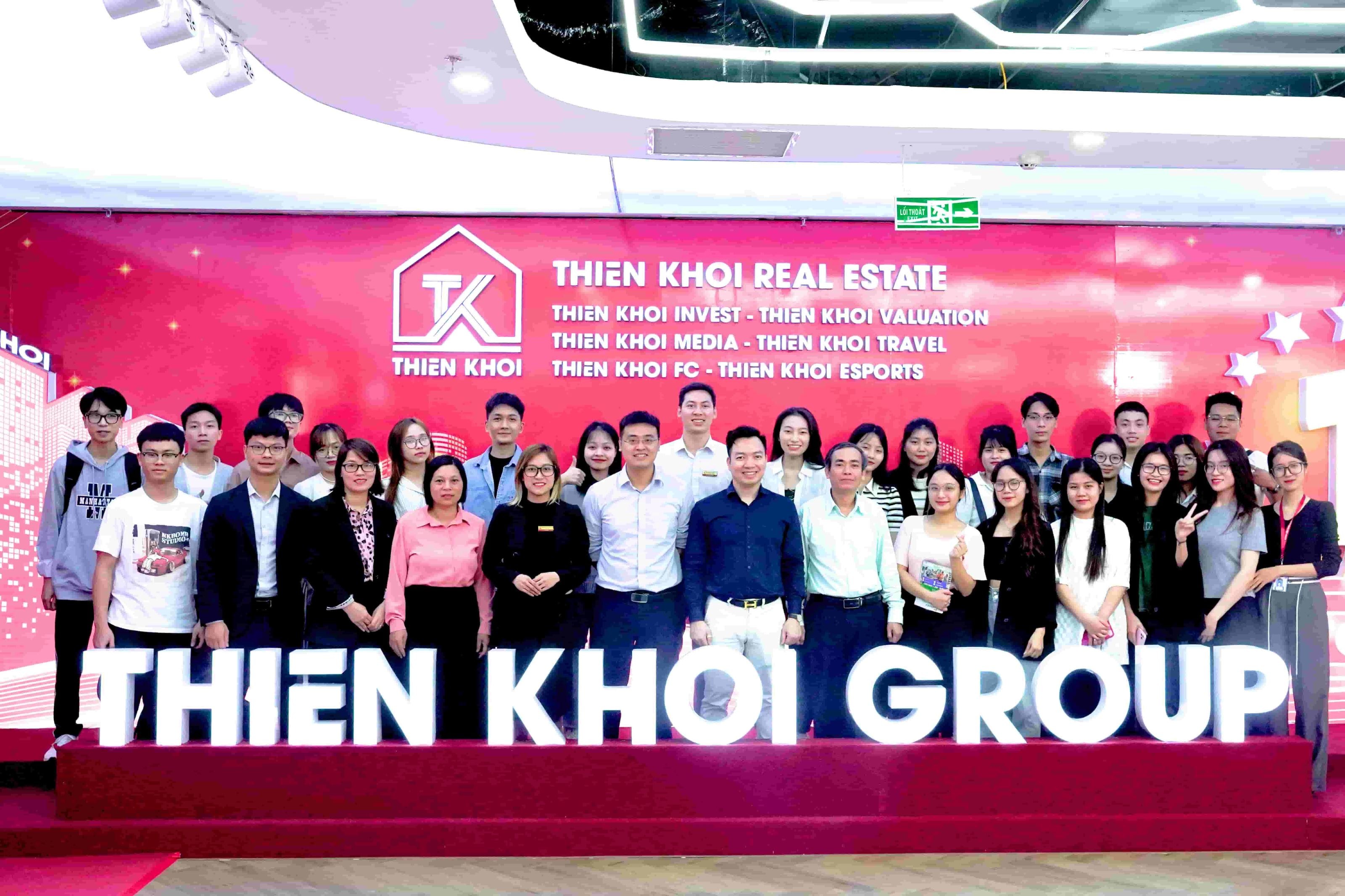 Chuyến tham quan và giao lưu của đoàn sinh viên trường đại học khoa học tự nhiên - đại học quốc gia hà nội tại tập đoàn thiên khôi
