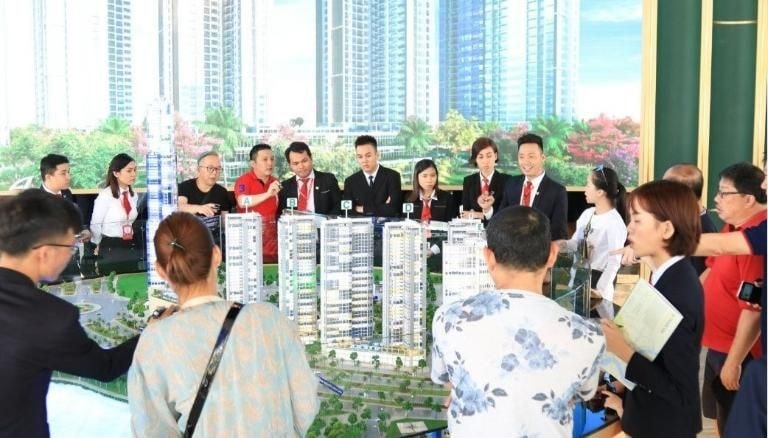 Có nên làm nghề Môi giới Bất động sản không?