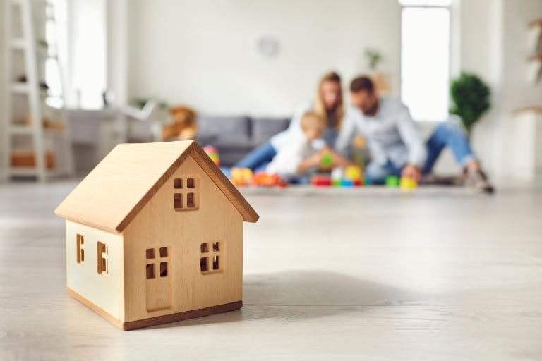 Mua nhà đang thế chế ngân hàng có nên không?