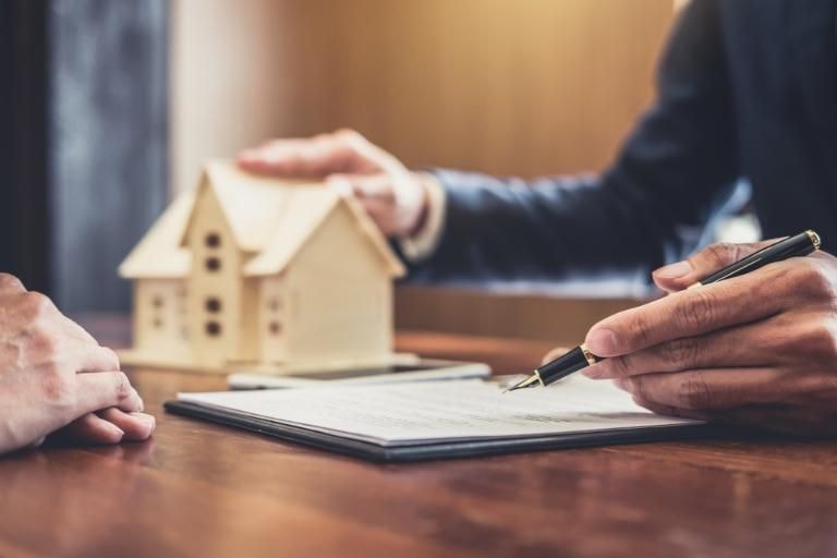 Thực trạng mua nhà giấy tay hiện nay