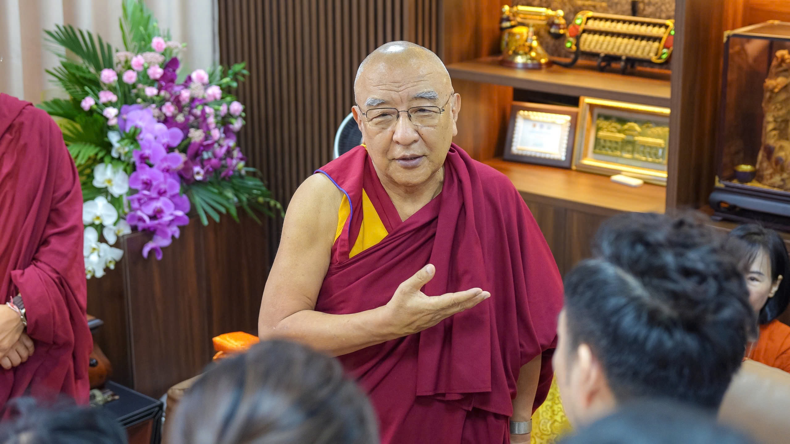 Thiên khôi group vinh hạnh đón nhận phước báu từ tôn sư lama thamthog rinpoche