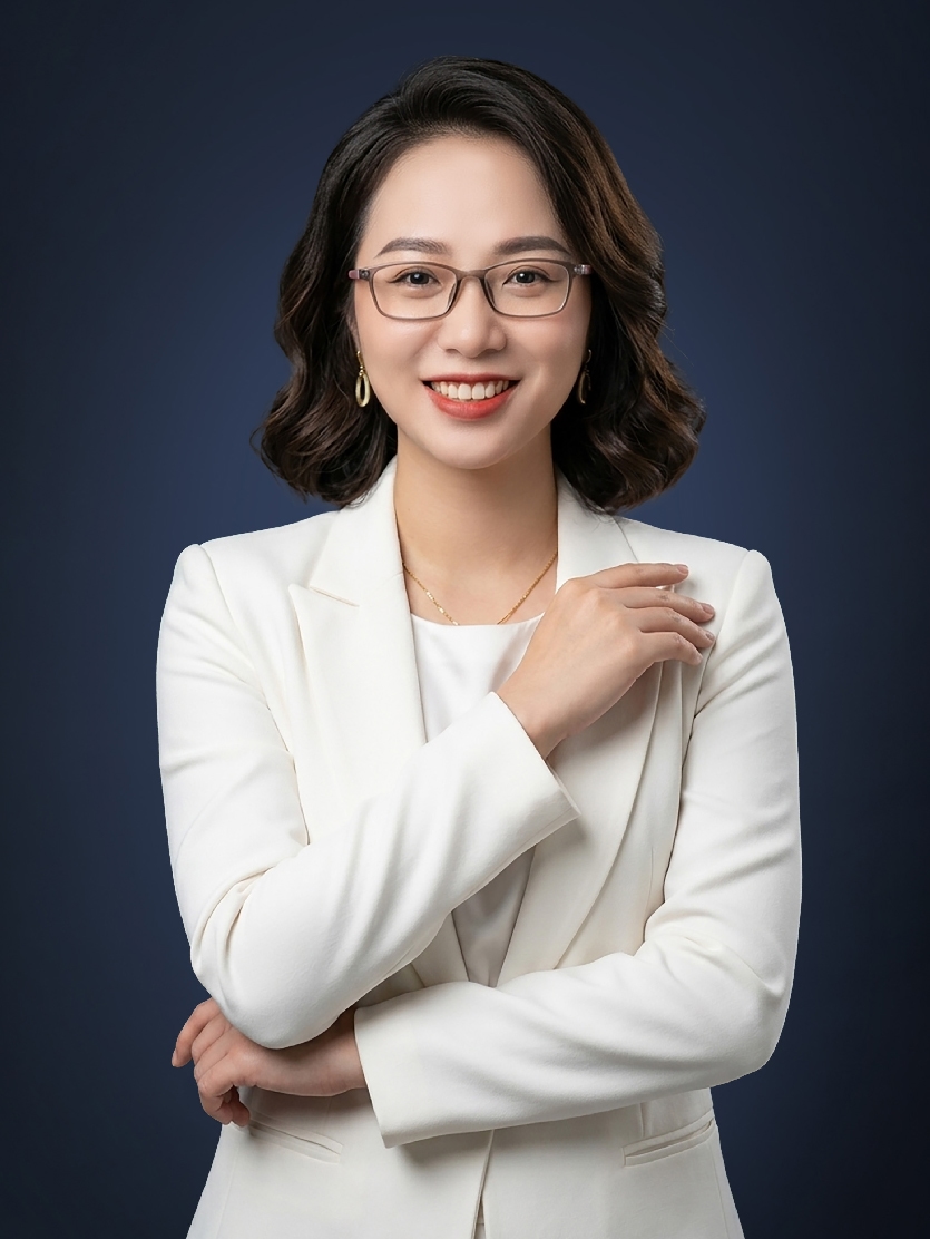 Bà Hoàng Ngọc Trâm
