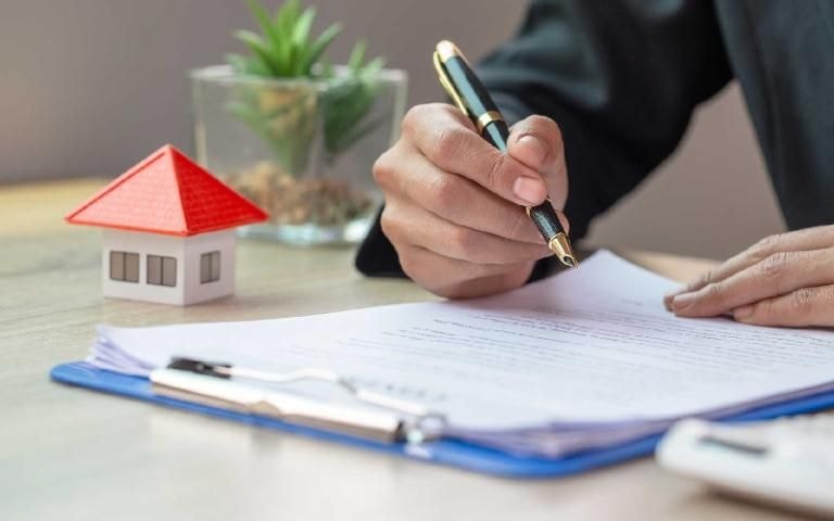 Quy định pháp lý mới nhất 2025 về thủ tục mua bán nhà đất