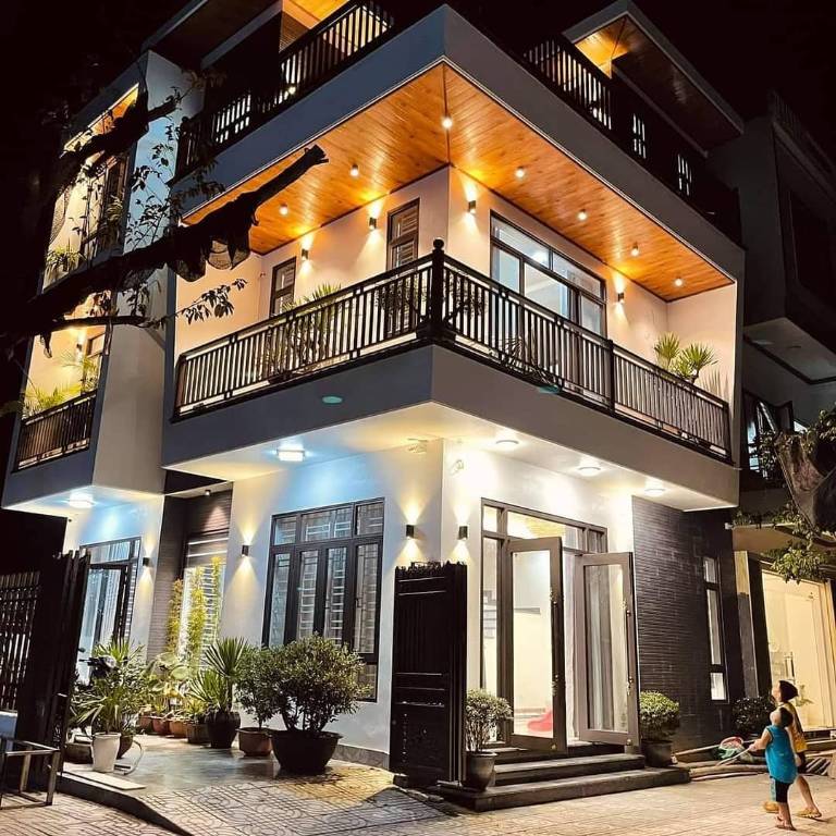 Nhà có mặt tiền đẹp và có khả năng kinh doanh