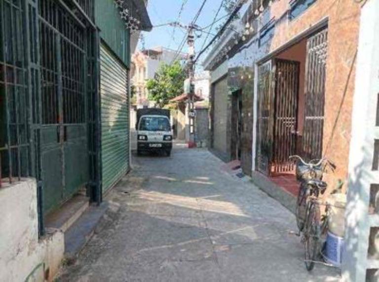 Bán nhà trong ngõ hẻm tại Tứ Hiệp