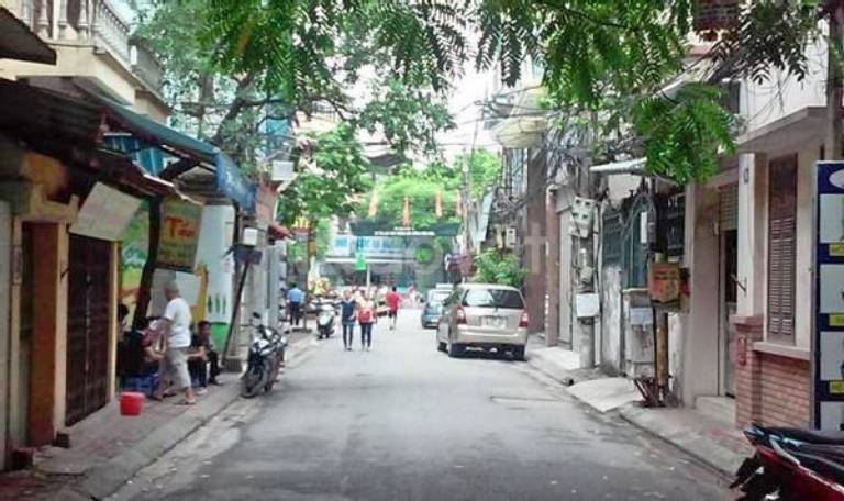Bán nhà trong ngõ Lê Trọng Tấn