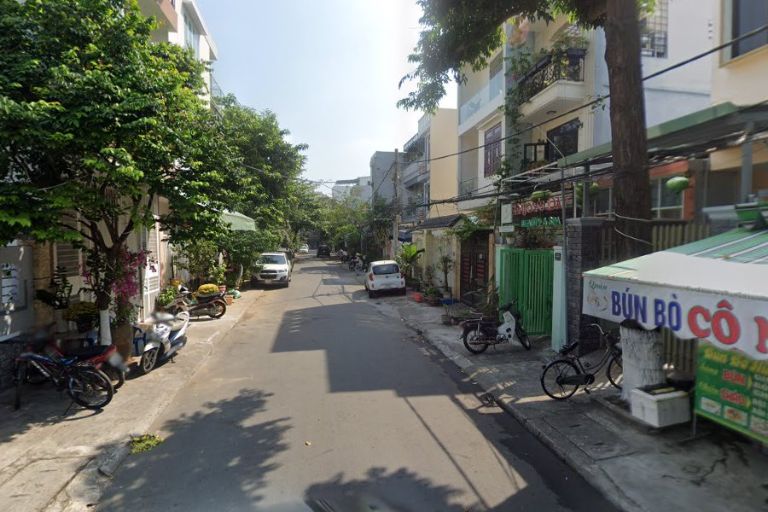 Nhà tại vị trí gần trục đường lớn thuận thiện di chuyển 