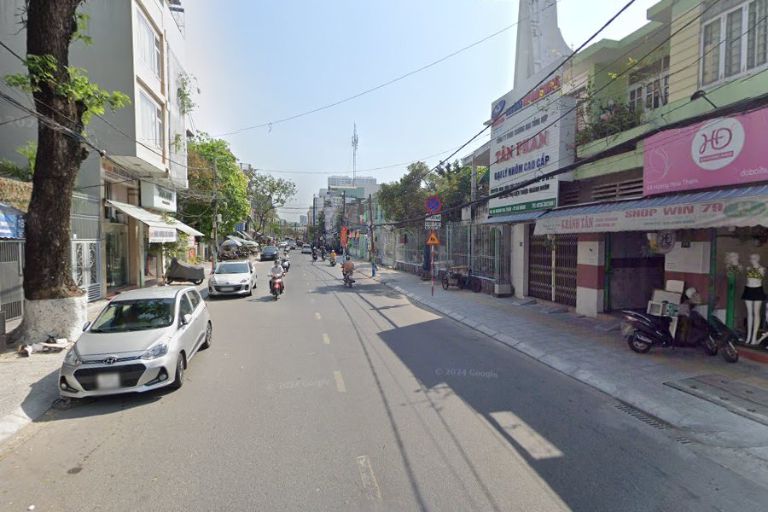 Nhà mặt tiền kinh doanh, giao thông kết nối thuận lợi