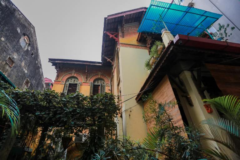 Biệt thự Phá Cổ lô góc với kiến trúc nguyên bản