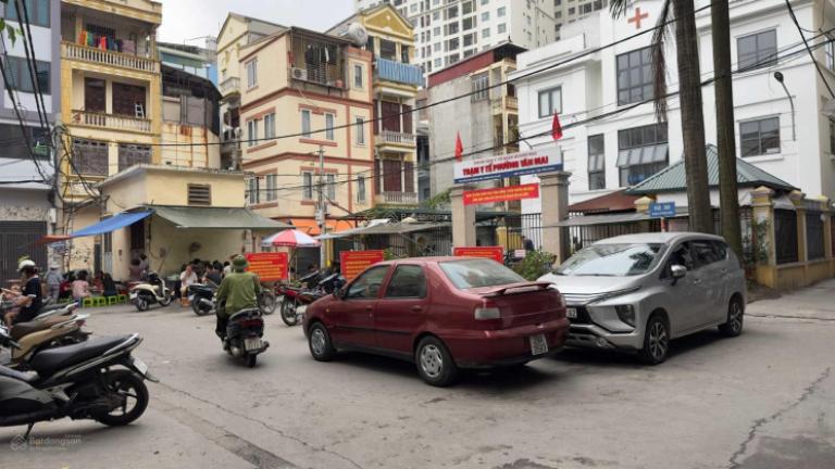 Các yếu tố tác động đến nhà Trương Định Hoàng Mai