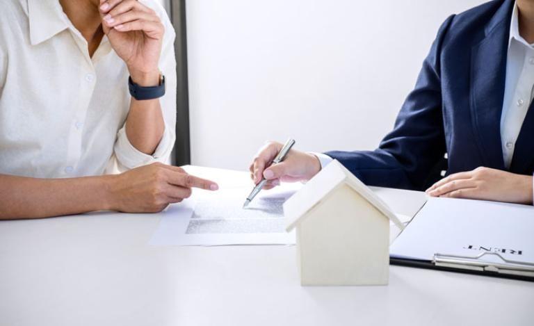 Cách thức mua bán nhà đất qua môi giới  