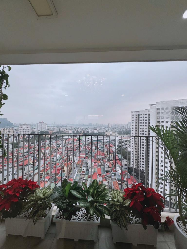 Căn hộ Kosmo view Hồ Tây và toàn chỉnh gần ve hồ