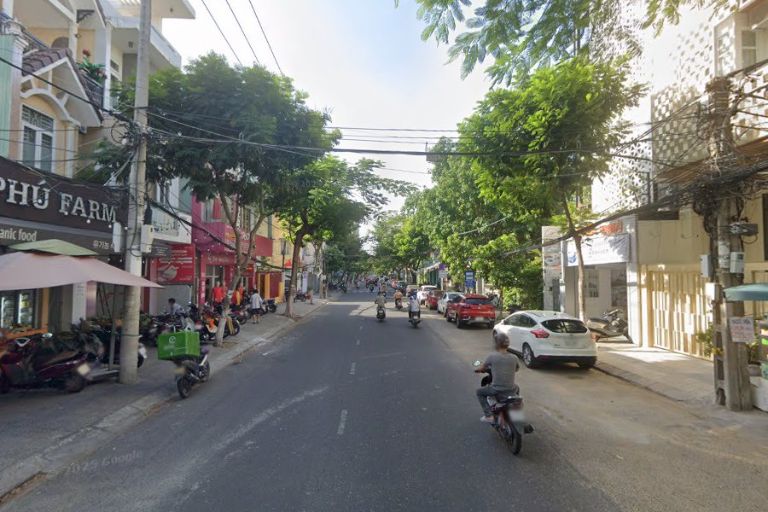 Nhà mặt tiền Nguyễn Chí Thanh với tuyến đường sầm uất, giao thông thuận lợi