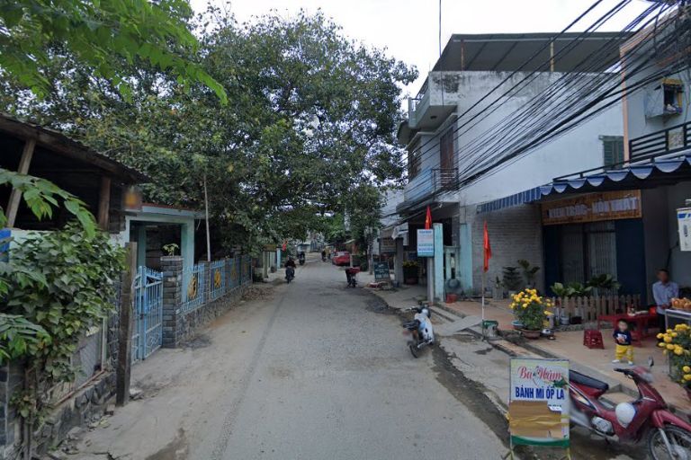 Nhà tại đường Nguyễn Như Hạnh, khu dân cư đông đúc, đường rộng dễ đi
