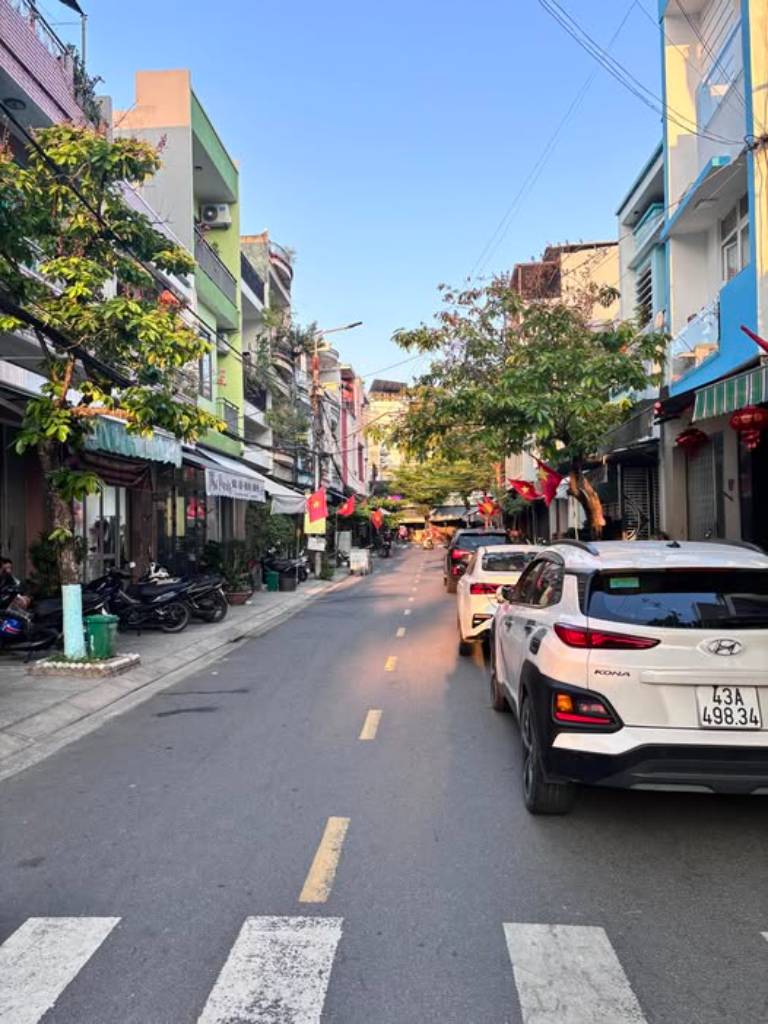 Nhà khu trung tâm có giá trị đất lớn và tiềm năng cho thuê tốt