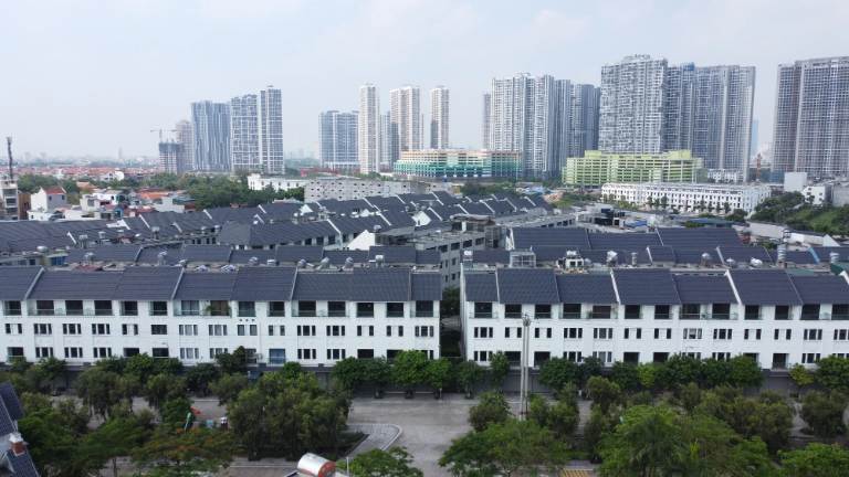 Có nên mua nhà ở ngoại thành Hà Nội không?  