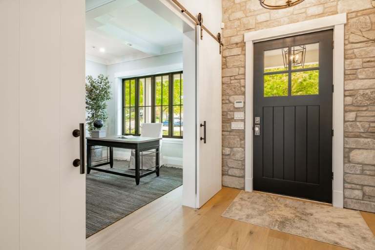 Có thể bố trí nội thất trong nhà hợp với hướng của gia chủ