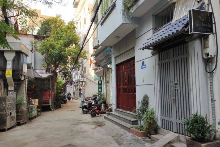 Tuyến phố cũ, hạ tầng đã định hình, dân cư ổn định lâu năm