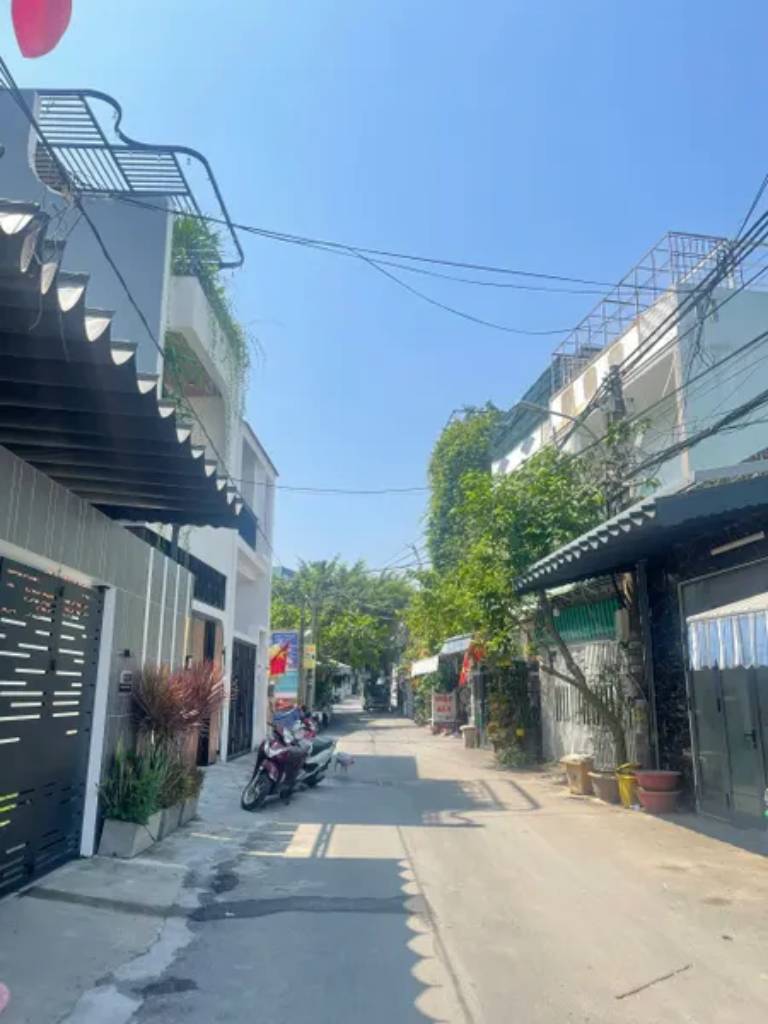 Nhà trong kiệt ô tô yên tĩnh, ít khói bụi và tiếng ồn giao thông