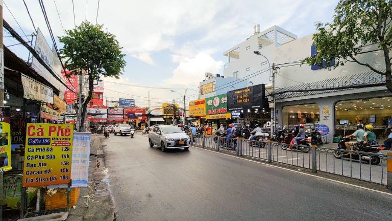 Đường Tân Mỹ có nhiều tiện ích và phương tiện lưu thông