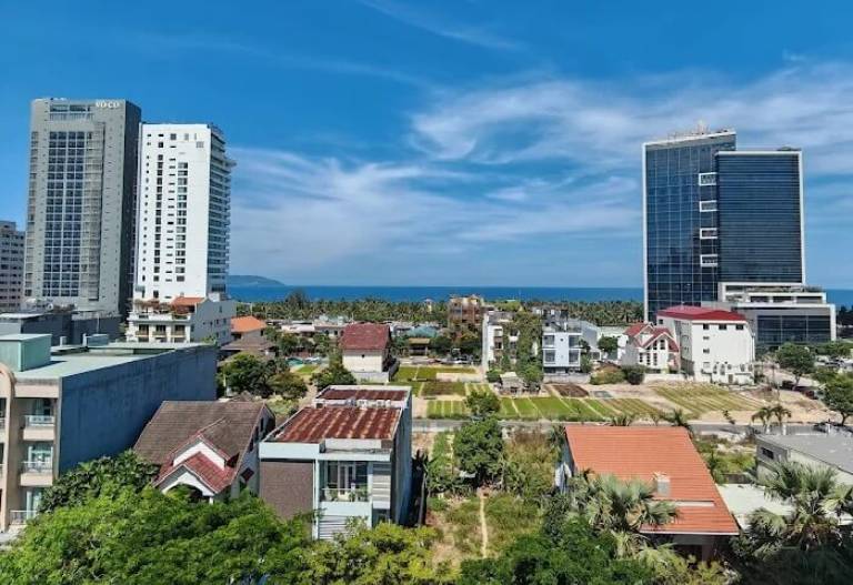 Đường Hồ Nghinh đa dạng nhiều loại hình bất động sản 