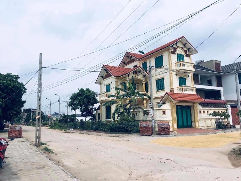 Giá bán nhà Đông La, Hoài Đức