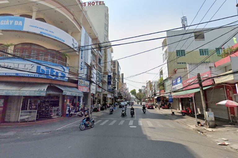 Khu vực Hùng Vương noi thuận tiện di chuyển ra ven sông Hàn