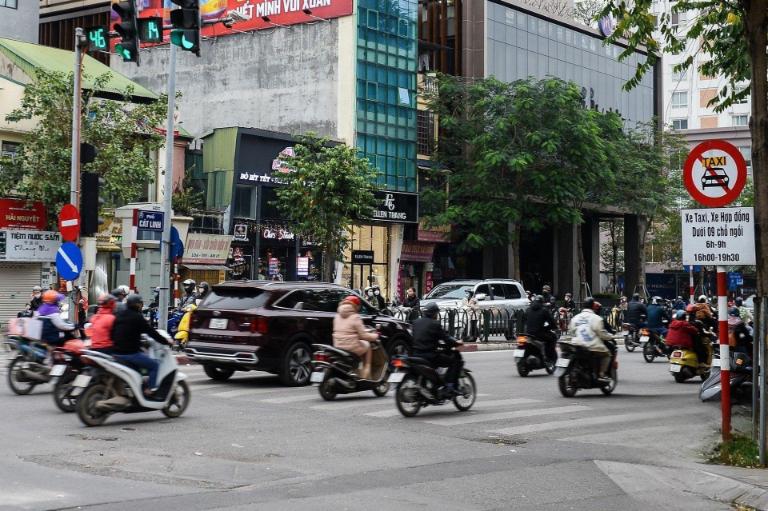 Giá bán nhà kinh doanh Hà Đông