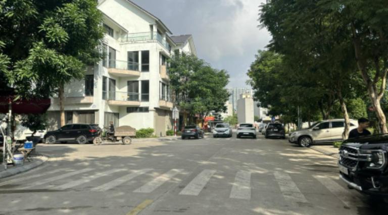 Giá bán nhà mặt phố Văn Phú Hà Đông