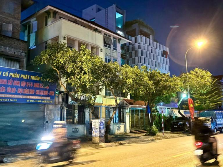 Giá bán nhà mặt phố Yên Xá