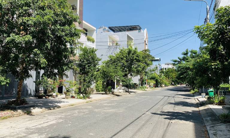 Khu nhà mặt tiền có thể dùng để kinh doanh kết hợp ở