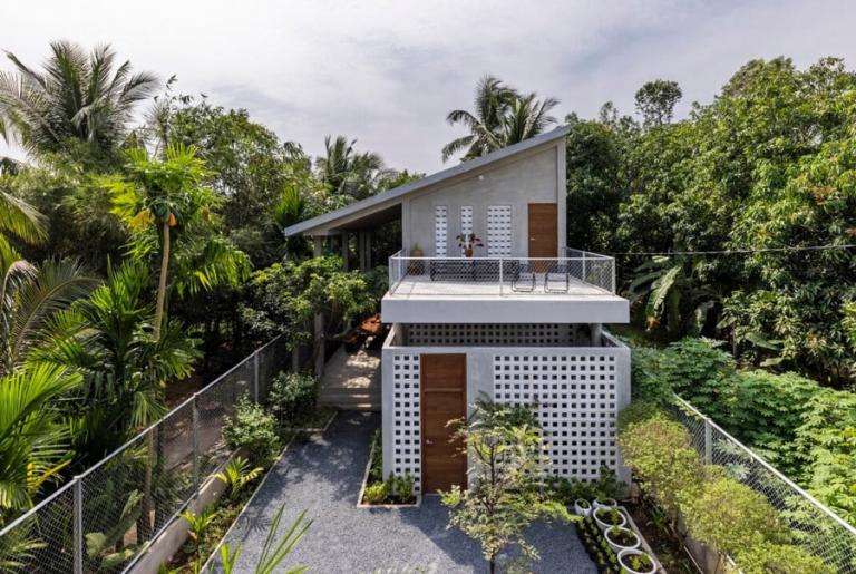 Nhà thực tế với bố trí phù hợp ánh sáng, khí hậu.