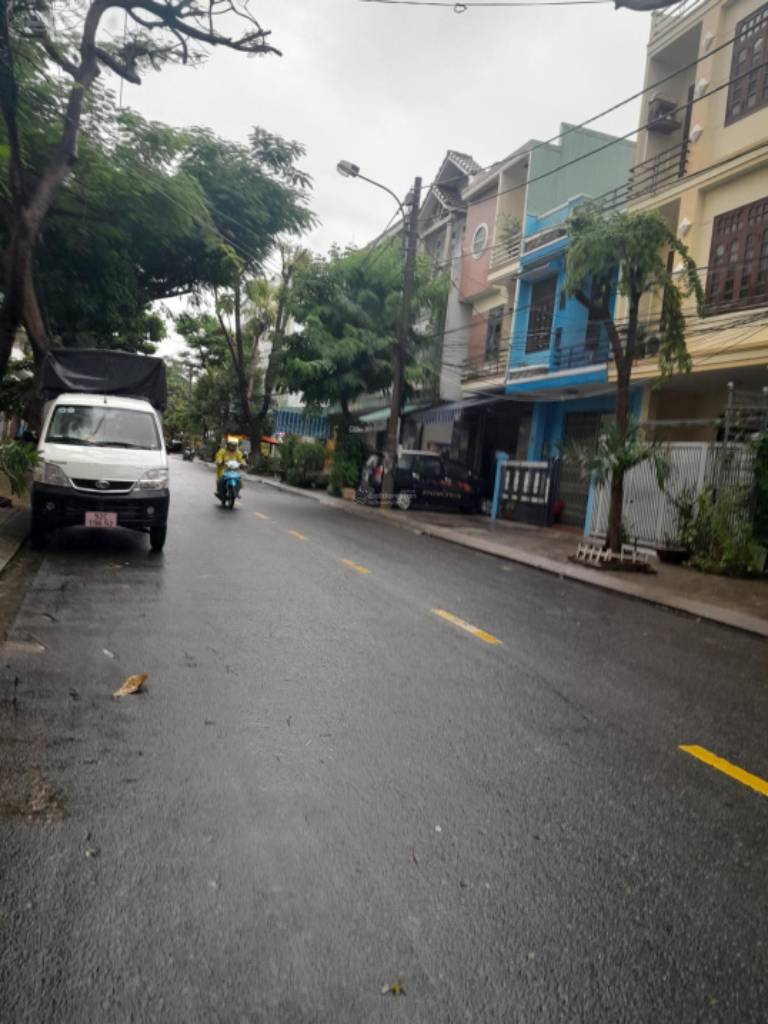 Khu nhà đường Hồ Nguyên Trừng thoáng rộng, giao thông thuận tiện