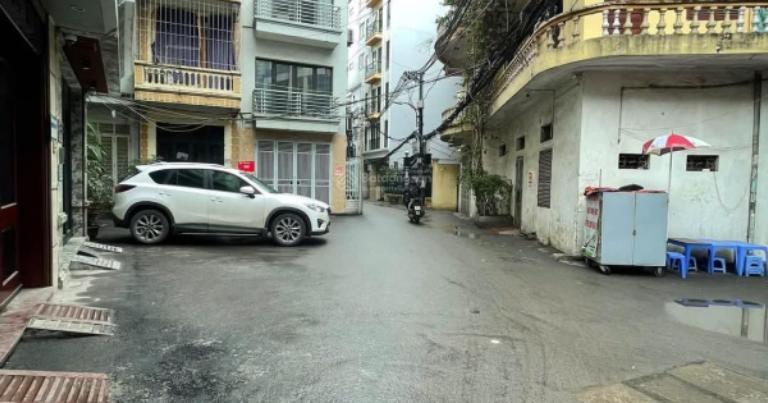 Khu Hữu Lê, Hữu Hòa