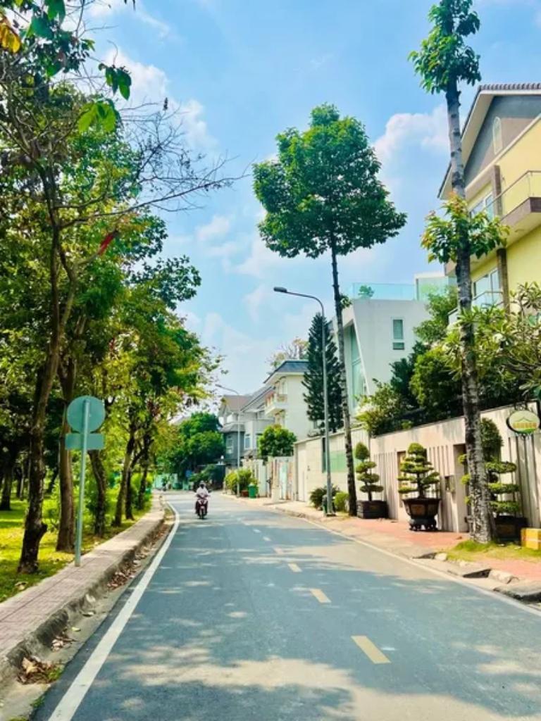 Những ngôi nhà trong khu đường yên tĩnh, an ninh tốt