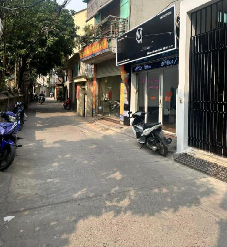 Khu vực Phú Diễn nhiều nhà riêng và ngõ đường rộng