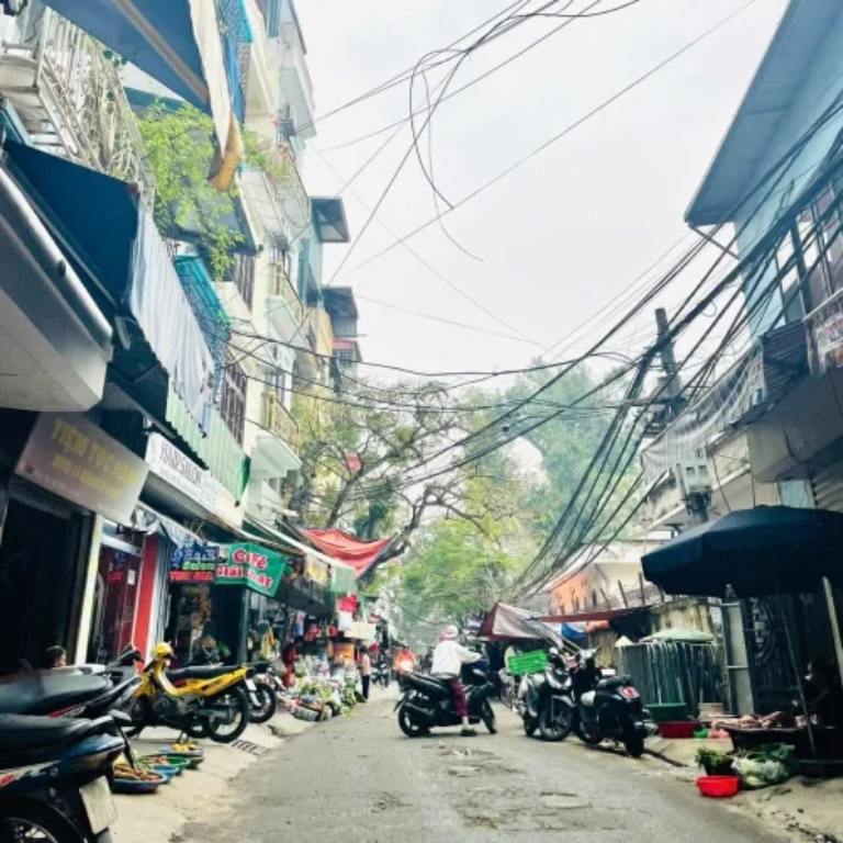 Khu vực gần chợ và các tiện ích khác đa dạng