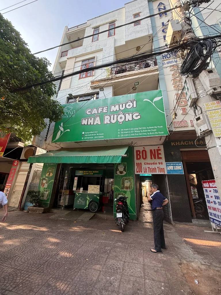 Nhà mặt đường vừa ở thực kết hợp kinh doanh