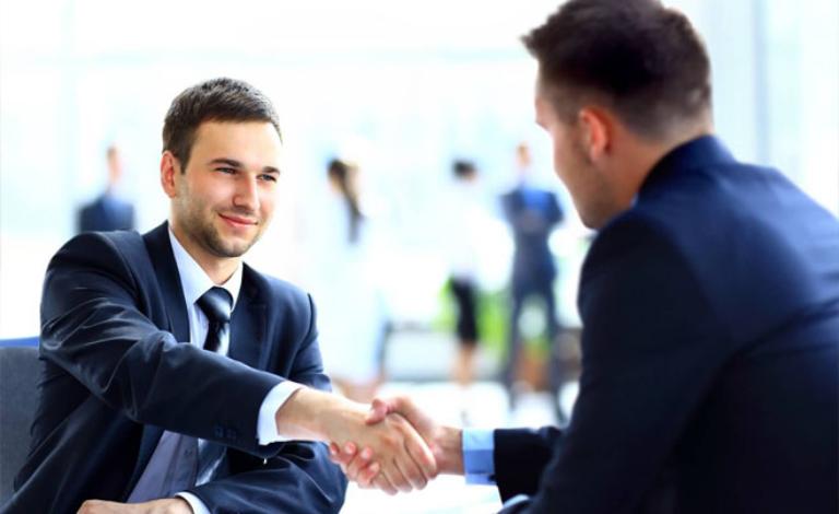 Luôn chủ động tìm hiểu và nắm bắt tâm lý khách hàng