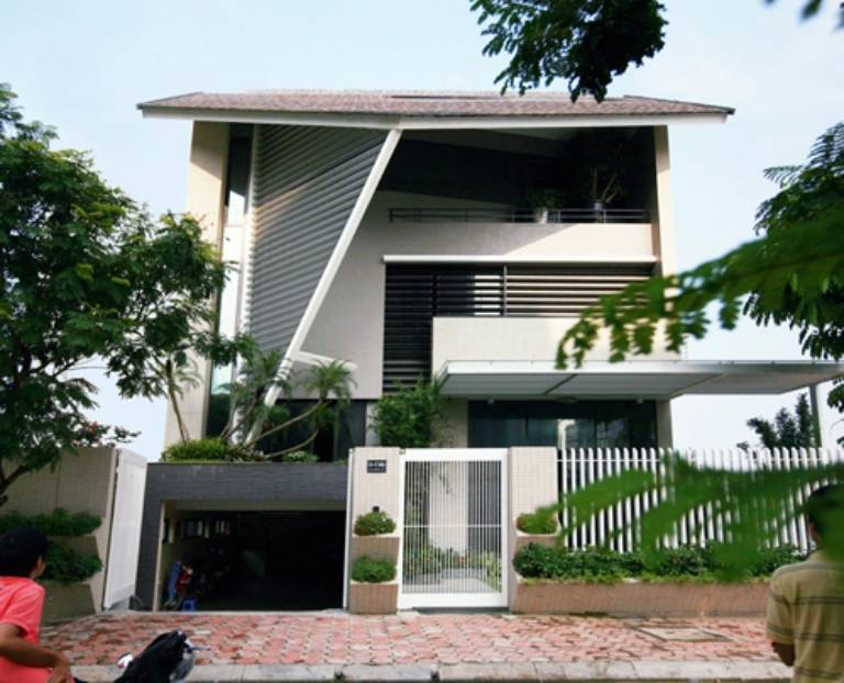 Nhà các hướng Tây chịu nắng gắt vào mùa hè nhưng lại ấm vào đông