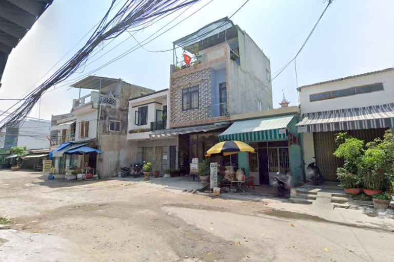 Nhà mặt tiền thoáng mát, phù hợp vừa ở vừa kinh doanh