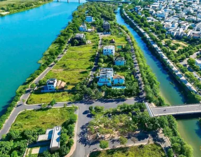 Mức giá dễ tiếp cận hơn khu ven biển và khu trung tâm