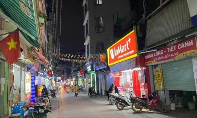 Khu ngõ 322 đang được nhiều người quan tâm đến