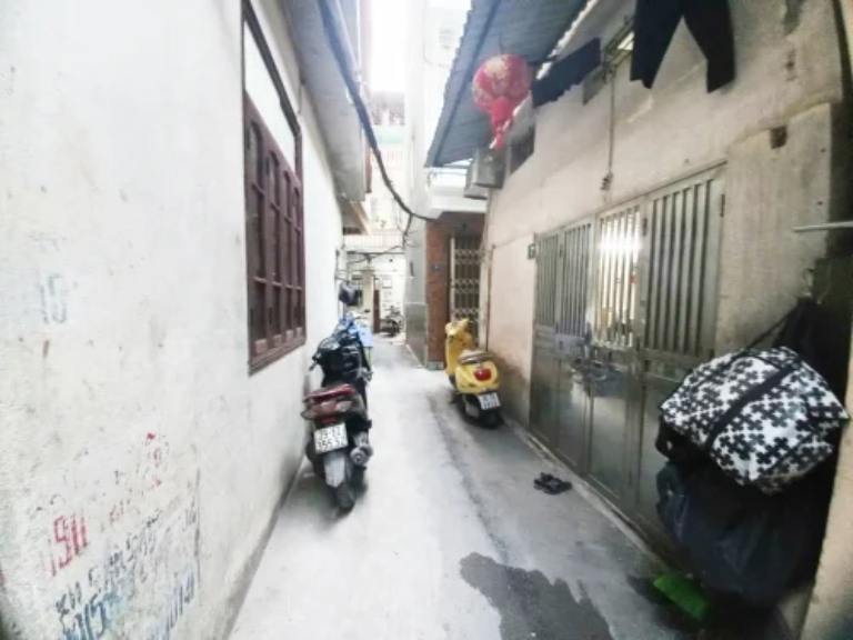 Ngõ nhỏ khu Tây Hồ có lối đi yên tĩnh thuận tiên sinh hoạt