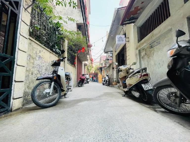 Nhà cấp 4 ở trong ngõ riêng tư yên tĩnh