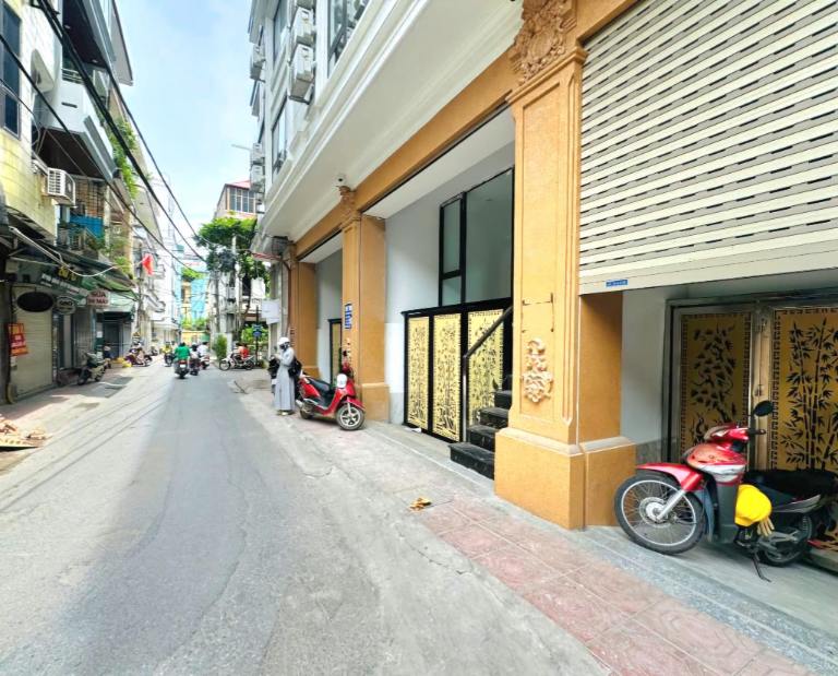 Nhà trong ngõ có thang máy quận Ba Đình