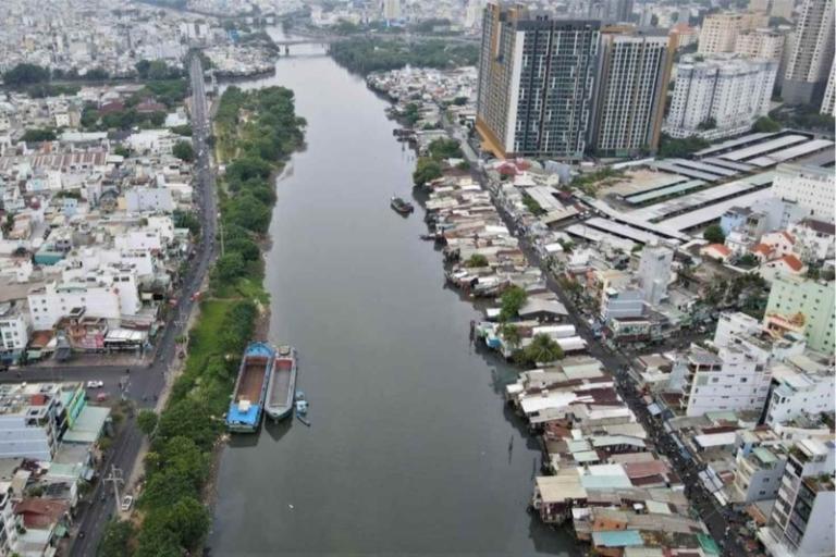 Khi mua nhà gần kênh tại đây nên cẩn trọng tránh mua sai