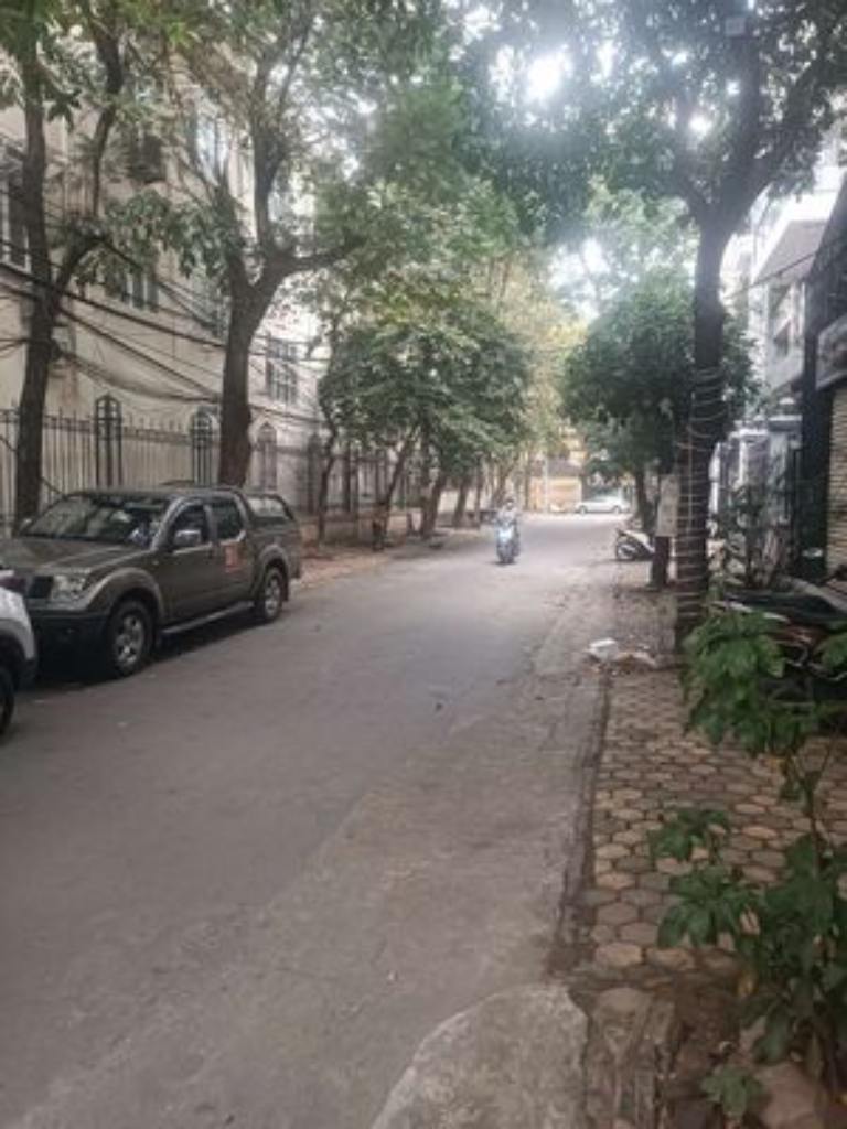 Nhà liền kề gần khu đô thị tại Mỹ Đình