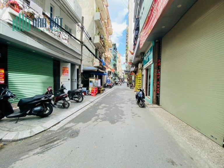 Nhà mặt ngõ thương mại mini trong tầm giá 5 tỷ ở Cầu Giấy